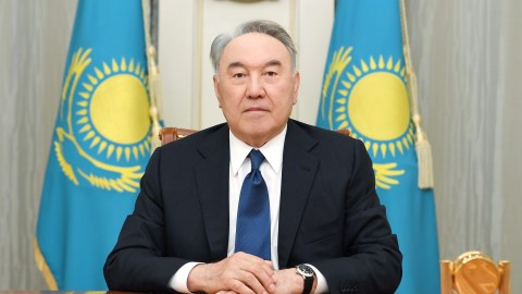 Nazarbayev Nur-Sultandadır - SƏFİR