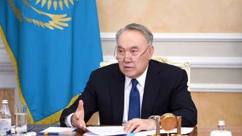 Nazarbayev hardadır, Elbası sağdırmı?..