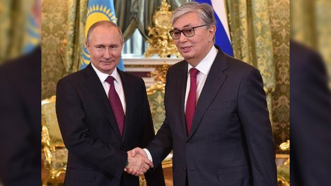Putin və Tokayev telefonla danışdı