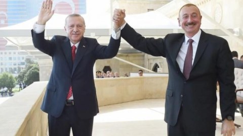 İlham Əliyev Ərdoğanı TƏBRİK ETDİ