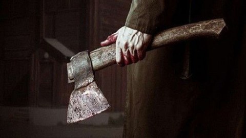 Anasını baltalayıb qaçan oğul AXTARILIR