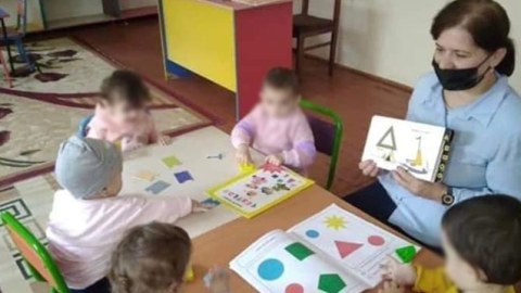 Uşağı döyən tərbiyəçi qohumu olduğu üçün ailə şikayətçi olmadı