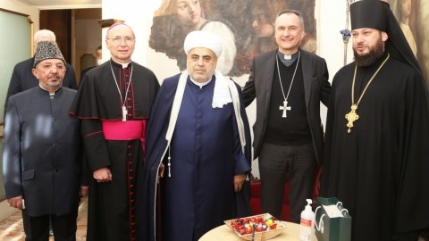 Şeyx Vatikanın baş keşişi ilə görüşüb