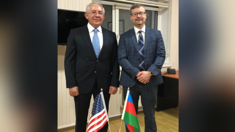 Amerikalı diplomat DİN-in sığınacağında