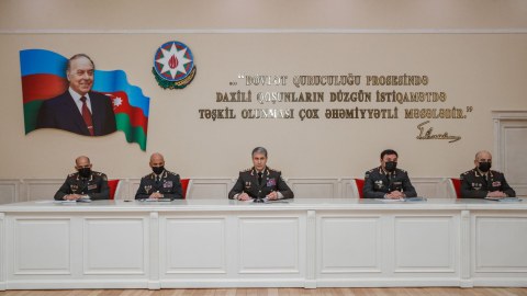 Vilayət Eyvazov əməliyyat müşavirəsi keçirdi
