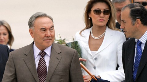Nazarbayevin kürəkənləri vəzifədən ÇIXARILDI