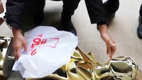 Amansız qayınata gəlinini doğrayıb zibilliyə atmağından danışdı - Video