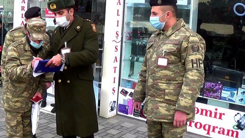 Hərbi geyimi qanunsuz daşıyanlar cərimələnə bilər - VİDEO