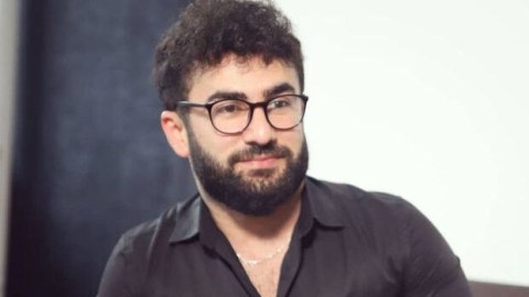 Jurnalistə HÖKM OXUNDU