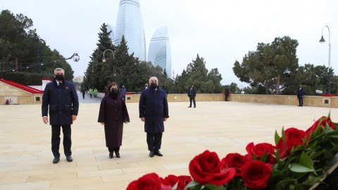 Dövlət və hökumət rəsmiləri Şəhidlər xiyabanında - FOTOLAR