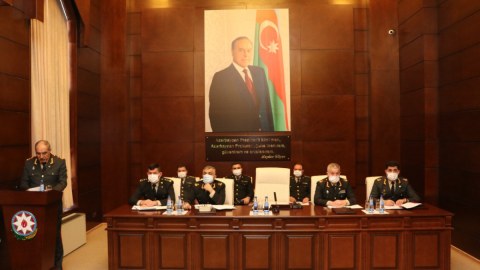 Nöqsanlara yol verən 6 hərbi prokuror CƏZALANDIRILIB