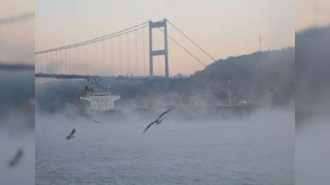 Türkiyə Bosfor boğazını bağladı