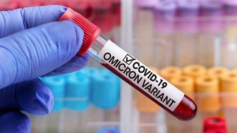 Məşhur həkim “omicron”un sonu ilə bağlı proqnoz verdi