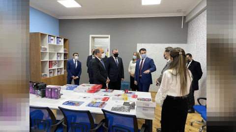 Nazir məktəbin açılışında - FOTO