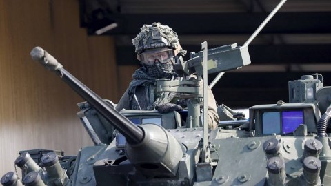 NATO Şərqi Avropaya əlavə qüvvələr göndərir