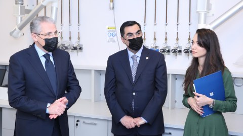 Bakı Ali Neft Məktəbində yeni mərkəz açıldı - FOTOLAR