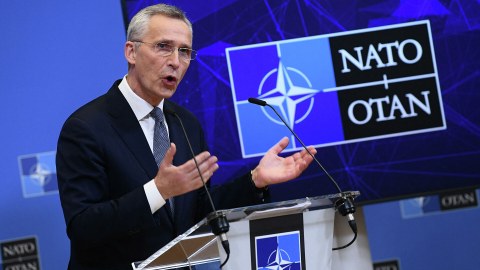 “NATO Ukraynaya qoşun yerləşdirməyəcək” - Stoltenberq