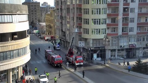 Yanğına görə bu yol BAĞLANDI