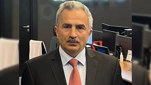 YAP-çı baş redaktor deputatlardan narazılıq etdi: “Bu iş görmək deyil”