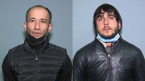 7 minlik “Kalaşnikov”u satmaq istədi - TUTULDU