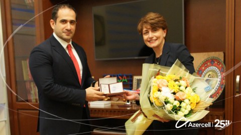 Azercell prezidenti nazirliyin fəxri nişanı ilə təltif edildi