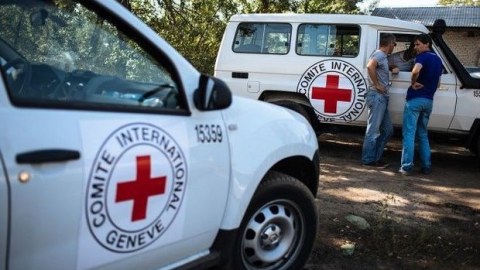 “Qızıl Xaç” Azərbaycandakı erməniləri İrəvanla danışdırdı 