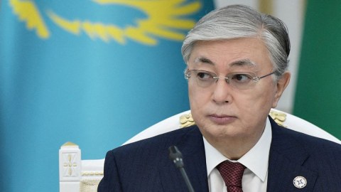Qazaxıstan Prezidenti Moskvaya gedir