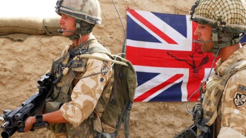 Britaniya Estoniyaya qoşun göndərir