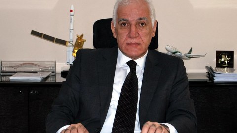 Paşinyan prezidentliyə namizədini dəyişdi