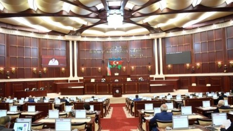 Milli Məclisin yaz sessiyasının ilk iclası başa çatdı - YENİLƏNİB