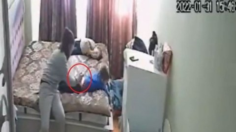 Uşağa şprislə işgəncə verən dayə polisə ÇAĞIRILDI