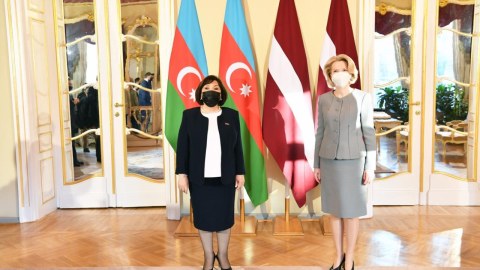 Sahibə Qafarova latviyalı həmkarı ilə GÖRÜŞDÜ