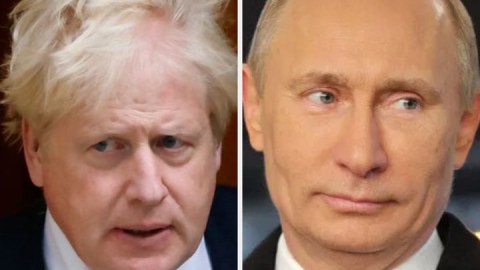 Conson və Putin telefonla danışdılar