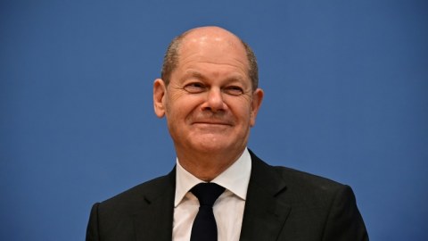 Almaniya kansleri Putinlə görüşəcək