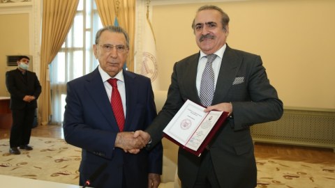 Daha bir deputat Mehdiyevə qarşı ÇIXDI: Ramiz müəllim, getmək vaxtıdır! 