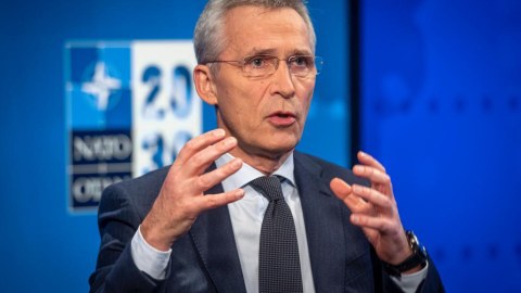 NATO Rusiyanı geri çəkilməyə çağırdı
