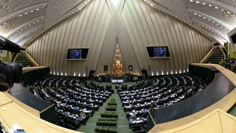 İranda 50 deputat koronavirusa yoluxub