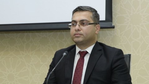 “Məhdudiyyətlərin aradan qaldırılması doğru deyil” - Vasif Əliyev