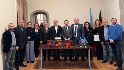 Diaspor fəalları Brüsseldə bir araya gəldi