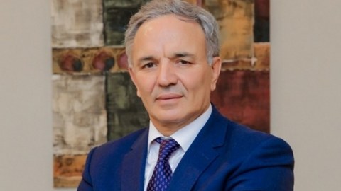 Əflatun Amaşov koronavirusa yoluxdu