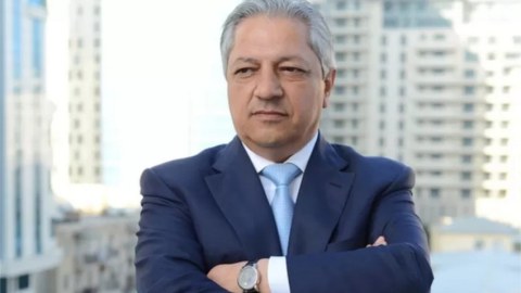 Cavanşir Feyziyev Mətbuat Şurasından İSTEFA VERDİ