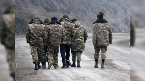 Aİ 8 erməni hərbçinin qaytarılmasını alqışladı