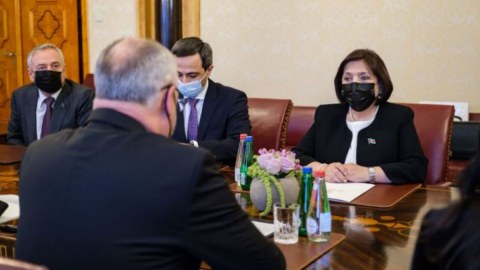 Spiker Estoniya Prezidenti ilə görüşüb