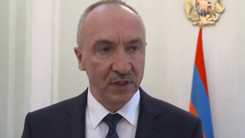 Belarus və Ermənistan arasında siyasi QALMAQAL