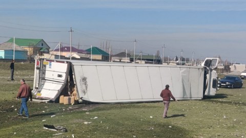 “TIR” 3 maşınla toqquşdu - Ölən və yaralılar var