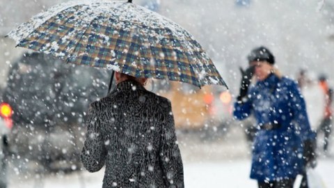 İntensiv qar yağacaq - Temperatur 8 dərəcə enəcək