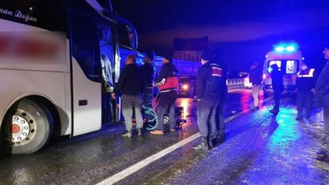Türkiyədə ağır qəza - Ölən və yaralılar var