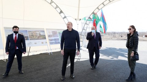 Ağdamda yeni yaşayış kompleksinin təməli qoyuldu