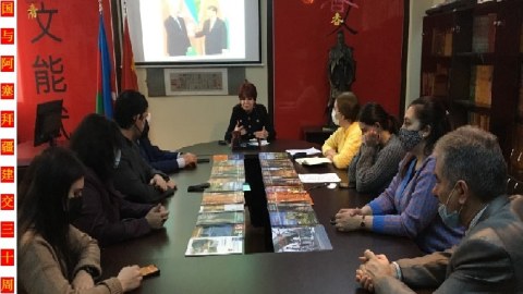 Dillər Universitetində seminar keçirilib
