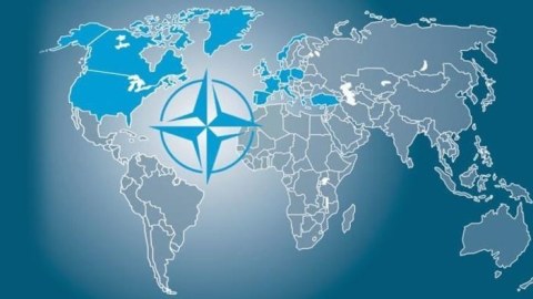 NATO müdafiə nazirləri TOPLANIR